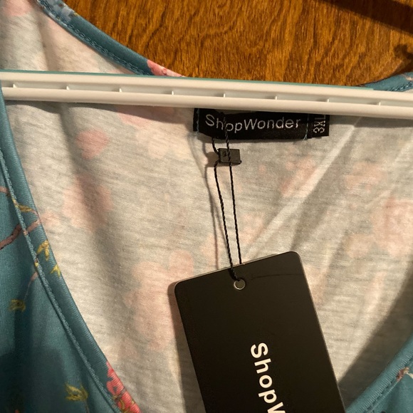 Floral dress with pockets - Picture 3 of 4